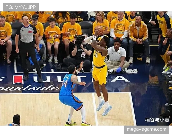 威斯布鲁克无球跑动提升关键时刻突破效率明显拉开防守差距